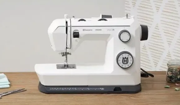 Maszyna do szycia Husqvarna Onyx 25